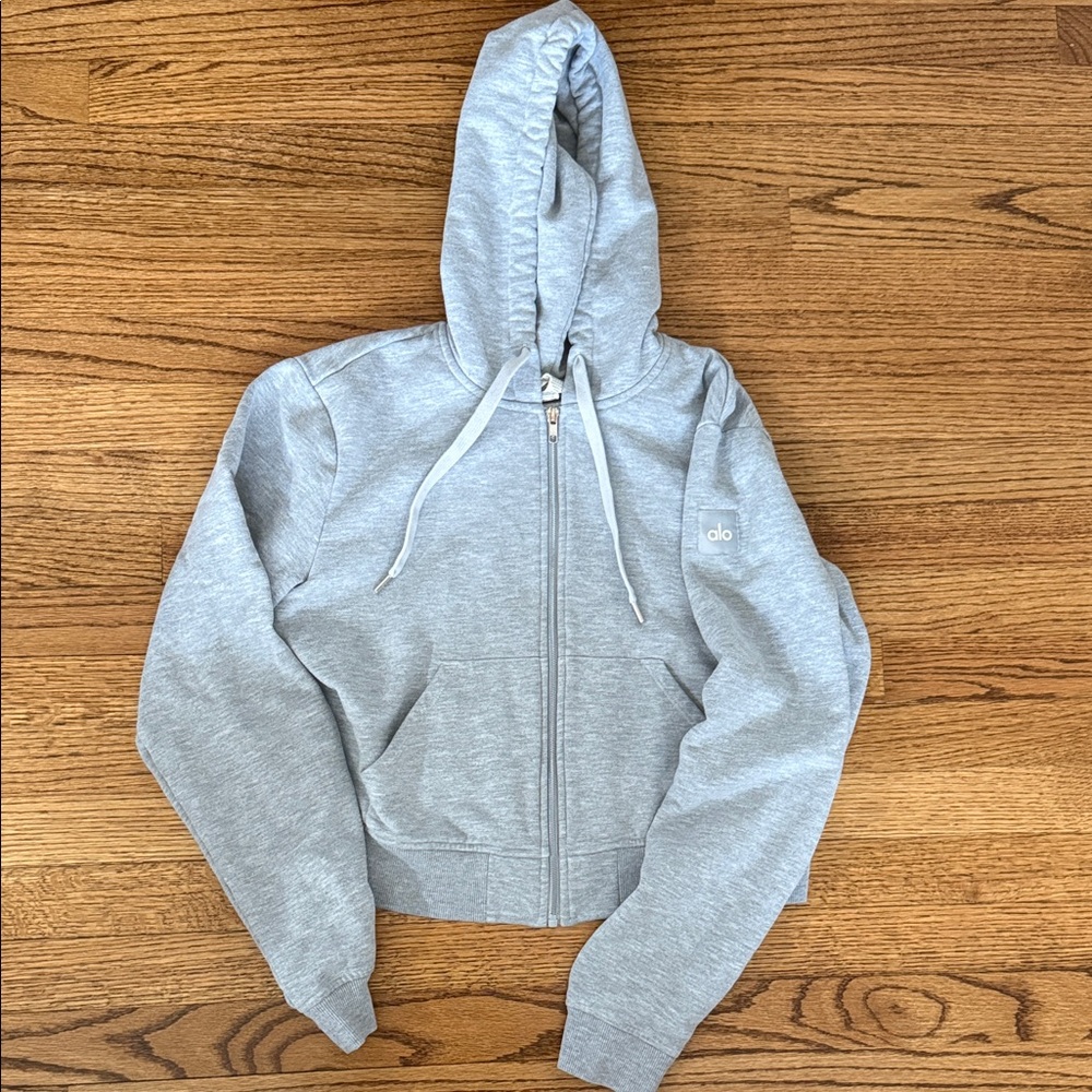 ALO Yoga Light Gray Zip-Up Hoodie Sweater